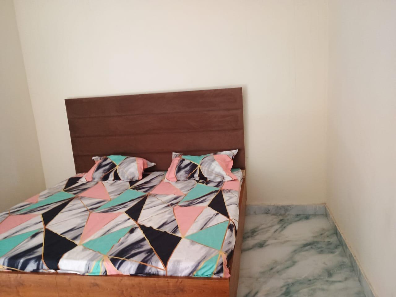 2BHK Fully Furnished Independent Flat With 2 AC