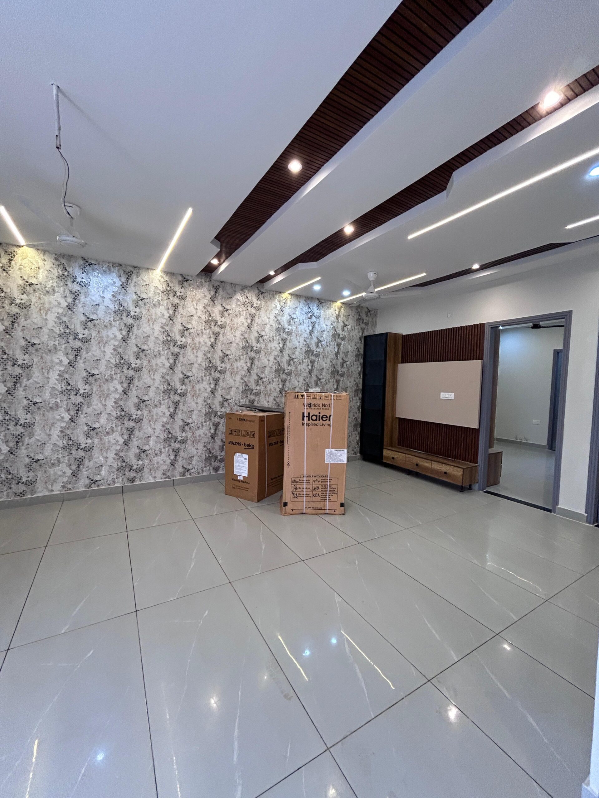 2bhk Fully furnished in deep residency With ac