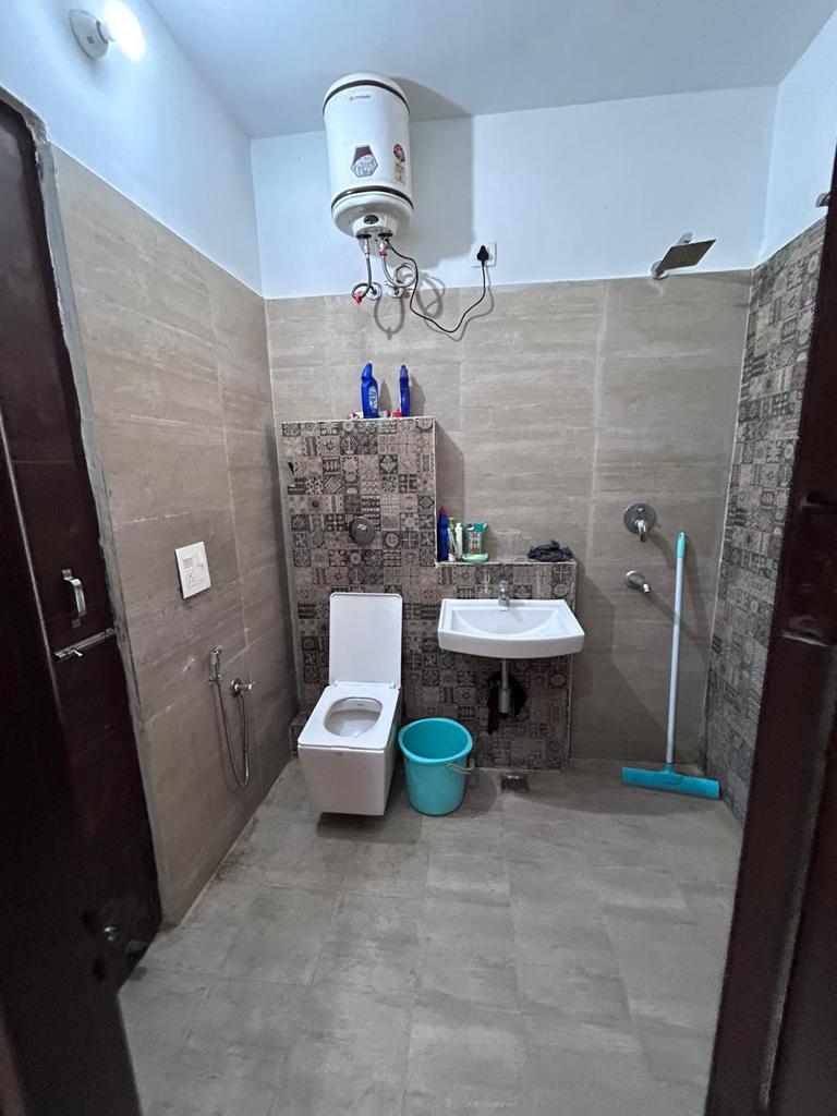 2BHK fully furnished Flat In Omega City