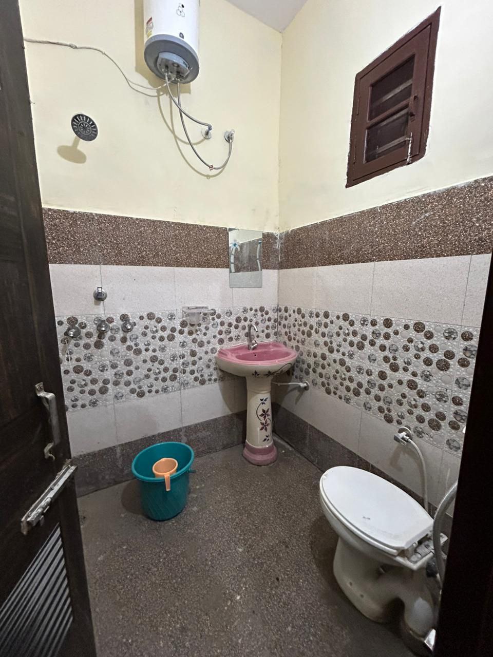 2BHK Indipendent Furnished House available in Sarpanch Colony