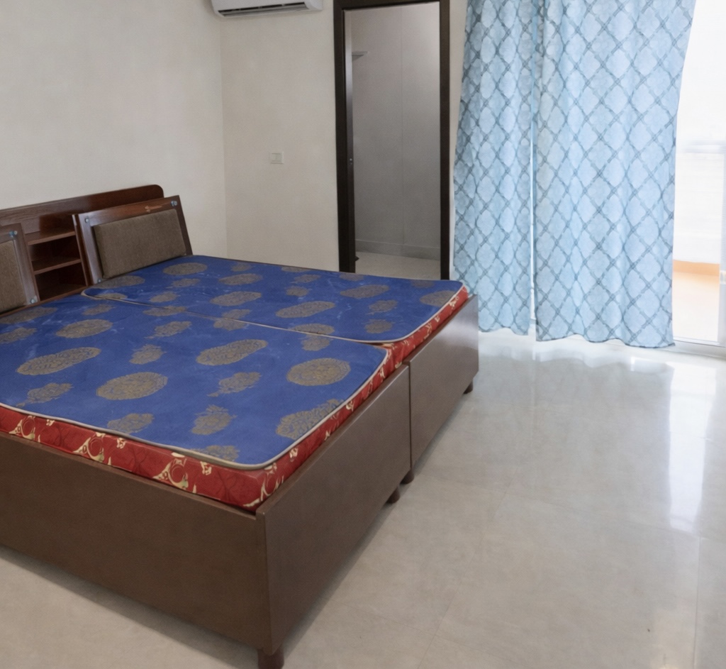 2bhk available in Arcadia with AC