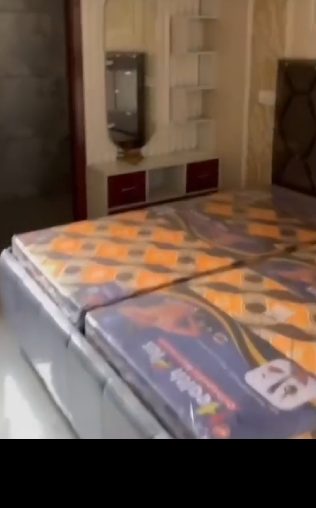 2bhk available in elite homes near gateway