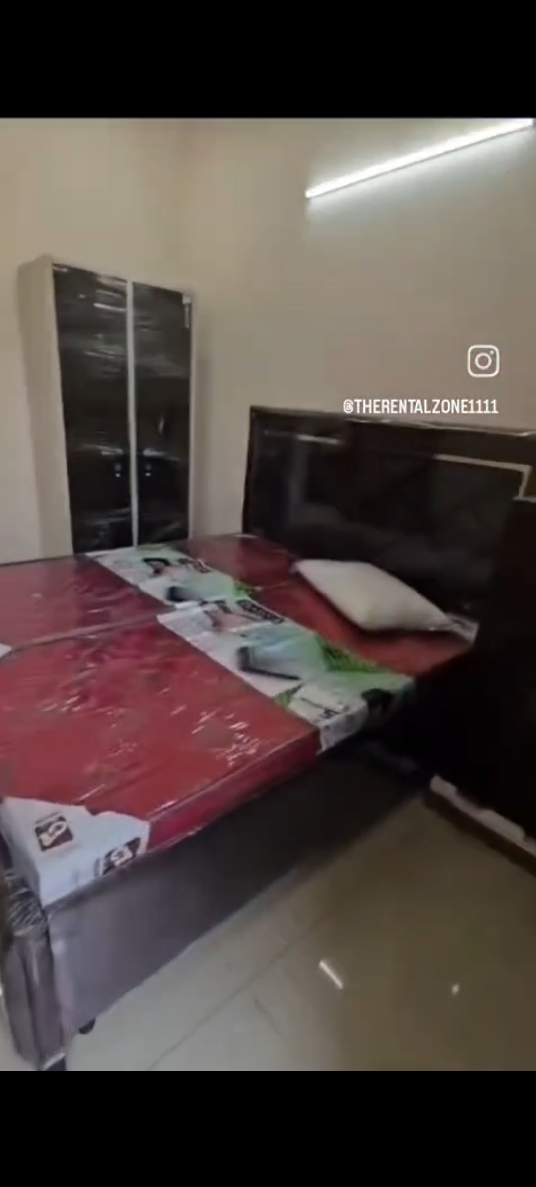 2bhk available in ambika greens with AC