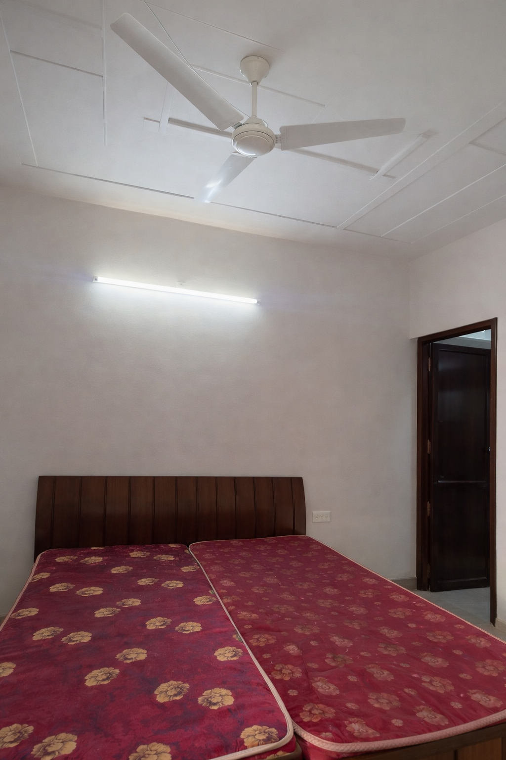 2bhk available in GBP CREST with AC