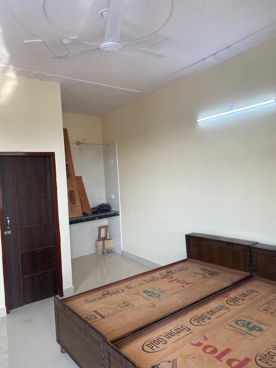 Independent PG for Rent in Bhago Majra