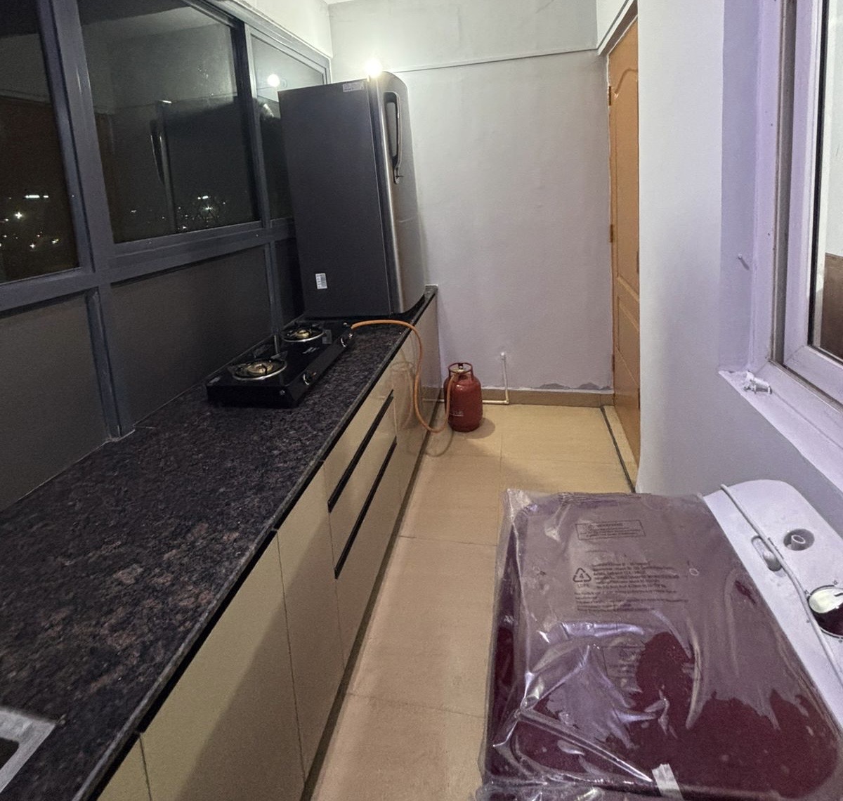 1Rk in Purab premium apartments sec 88