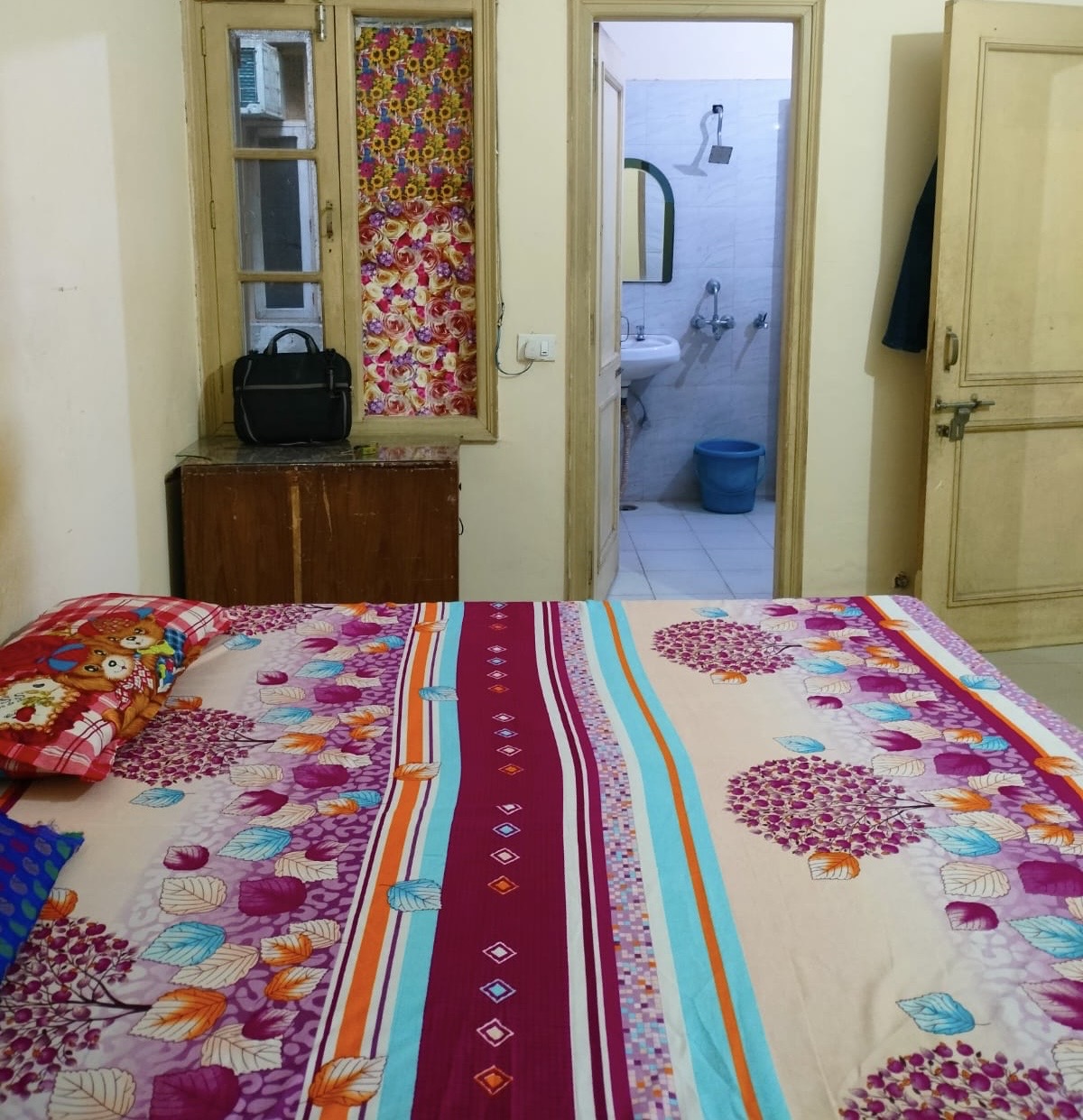 2bhk fully furnished available at Shivjot enclave at 13k